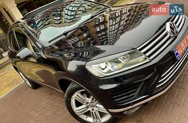 Внедорожник / Кроссовер Volkswagen Touareg 2017 в Киеве