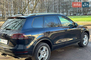 Внедорожник / Кроссовер Volkswagen Touareg 2014 в 
