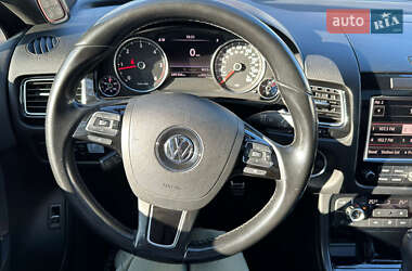 Внедорожник / Кроссовер Volkswagen Touareg 2014 в 