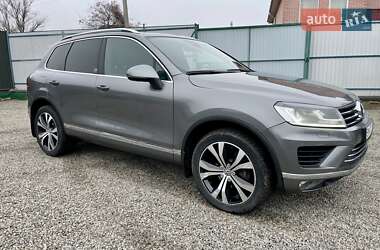 Внедорожник / Кроссовер Volkswagen Touareg 2016 в 
