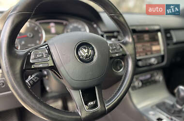 Внедорожник / Кроссовер Volkswagen Touareg 2014 в Хмельницком