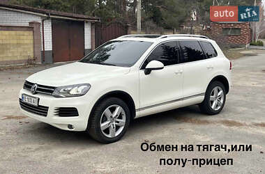 Внедорожник / Кроссовер Volkswagen Touareg 2011 в Днепре