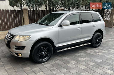 Внедорожник / Кроссовер Volkswagen Touareg 2008 в Киеве