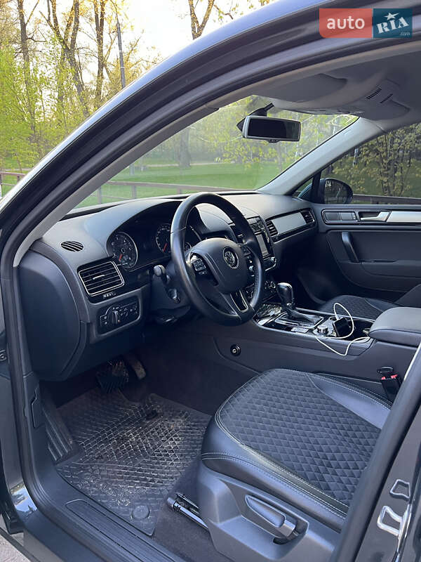 Внедорожник / Кроссовер Volkswagen Touareg 2012 в Сумах фото 8 Внедорожник / Кроссовер Volkswagen Touareg 2012 в Сумах
