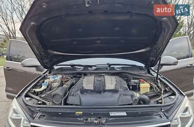 Внедорожник / Кроссовер Volkswagen Touareg 2015 в 