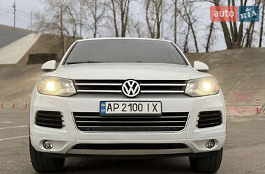 Позашляховик / Кросовер Volkswagen Touareg 2014 в Києві