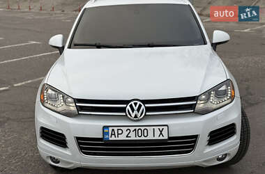 Позашляховик / Кросовер Volkswagen Touareg 2014 в Києві