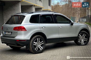 Внедорожник / Кроссовер Volkswagen Touareg 2011 в Хмельницком