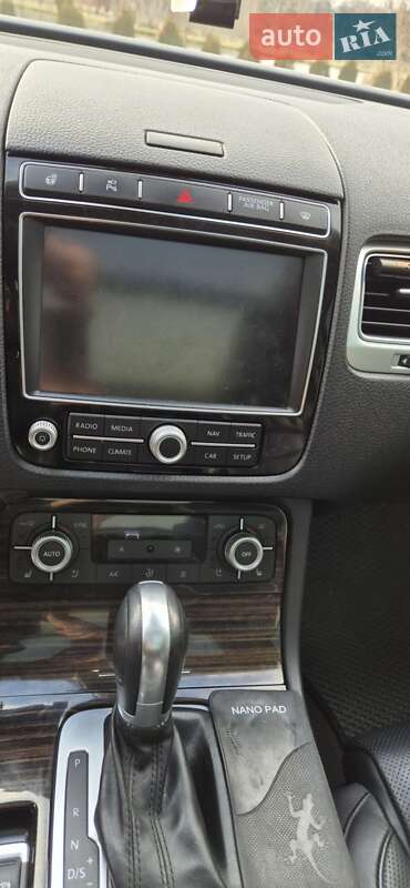 Внедорожник / Кроссовер Volkswagen Touareg 2014 в Хмельнике