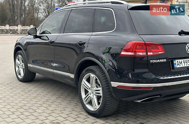 Внедорожник / Кроссовер Volkswagen Touareg 2015 в Житомире