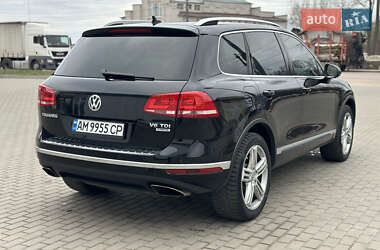 Внедорожник / Кроссовер Volkswagen Touareg 2015 в Житомире