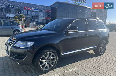 Внедорожник / Кроссовер Volkswagen Touareg 2007 в Львове