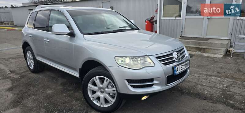 Позашляховик / Кросовер Volkswagen Touareg 2008 в Києві