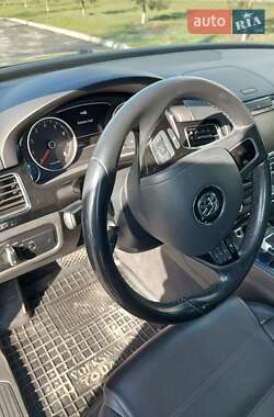 Внедорожник / Кроссовер Volkswagen Touareg 2010 в 