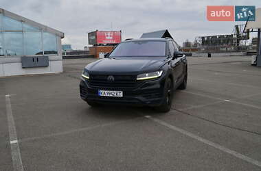 Позашляховик / Кросовер Volkswagen Touareg 2019 в Києві