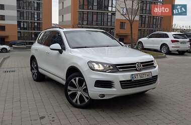 Позашляховик / Кросовер Volkswagen Touareg 2013 в Івано-Франківську