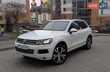 Позашляховик / Кросовер Volkswagen Touareg 2013 в Івано-Франківську