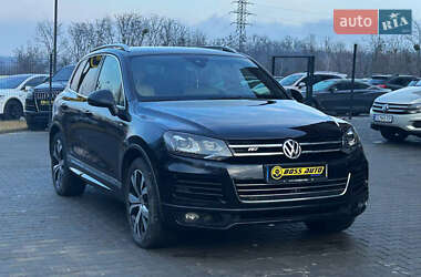 Позашляховик / Кросовер Volkswagen Touareg 2012 в Чернівцях