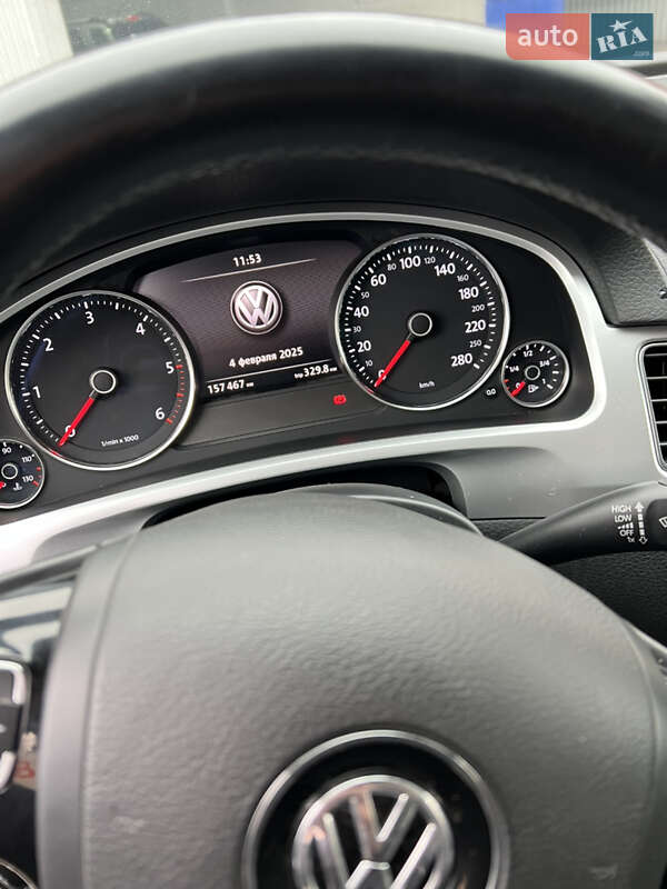 Внедорожник / Кроссовер Volkswagen Touareg 2017 в Тернополе