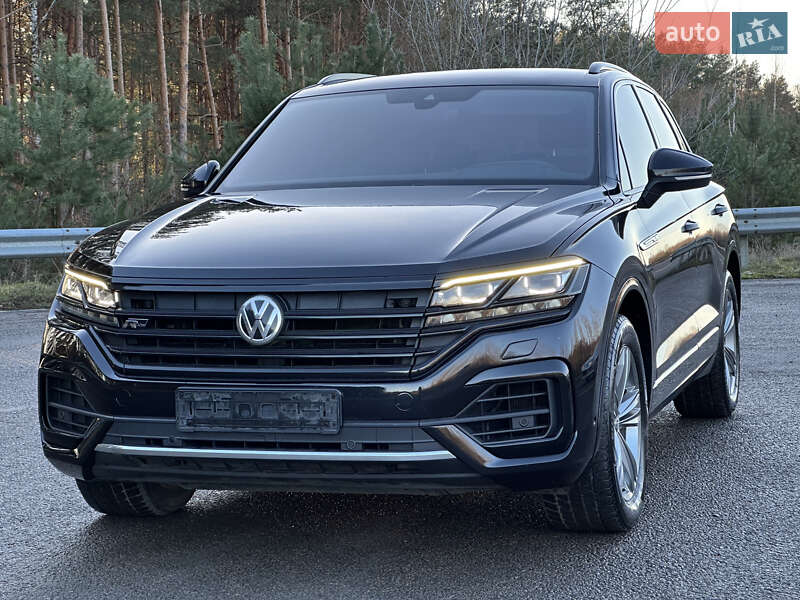 Внедорожник / Кроссовер Volkswagen Touareg 2018 в Луцке