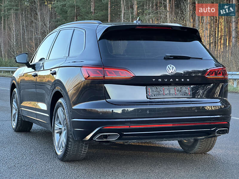 Внедорожник / Кроссовер Volkswagen Touareg 2018 в Луцке