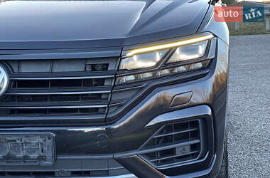 Внедорожник / Кроссовер Volkswagen Touareg 2018 в Ковеле