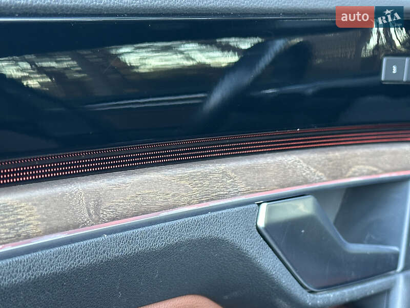 Внедорожник / Кроссовер Volkswagen Touareg 2018 в Луцке