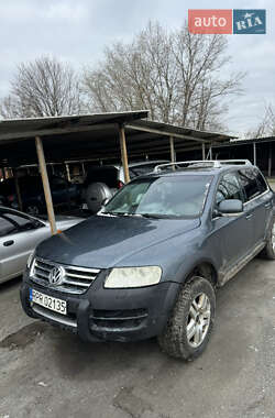 Позашляховик / Кросовер Volkswagen Touareg 2004 в Дніпрі