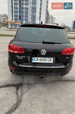 Позашляховик / Кросовер Volkswagen Touareg 2011 в Черкасах