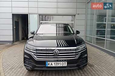 Позашляховик / Кросовер Volkswagen Touareg 2021 в Києві