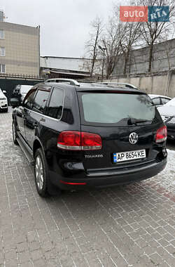 Позашляховик / Кросовер Volkswagen Touareg 2006 в Запоріжжі