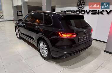 Внедорожник / Кроссовер Volkswagen Touareg 2020 в Одессе