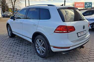 Позашляховик / Кросовер Volkswagen Touareg 2015 в Хмельницькому