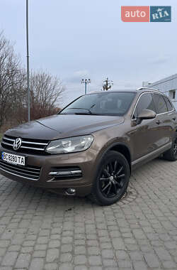 Позашляховик / Кросовер Volkswagen Touareg 2012 в Львові