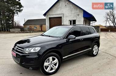 Позашляховик / Кросовер Volkswagen Touareg 2011 в Радивиліві