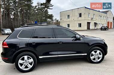 Позашляховик / Кросовер Volkswagen Touareg 2011 в Радивиліві