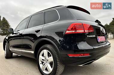 Позашляховик / Кросовер Volkswagen Touareg 2011 в Радивиліві