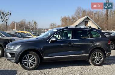Внедорожник / Кроссовер Volkswagen Touareg 2015 в 