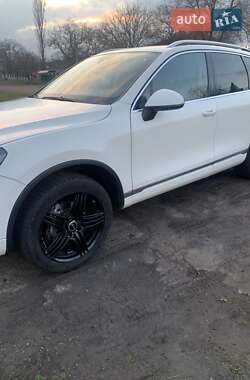 Внедорожник / Кроссовер Volkswagen Touareg 2010 в 