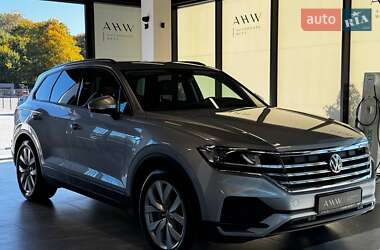 Внедорожник / Кроссовер Volkswagen Touareg 2019 в Львове