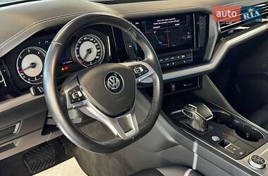 Внедорожник / Кроссовер Volkswagen Touareg 2019 в Львове