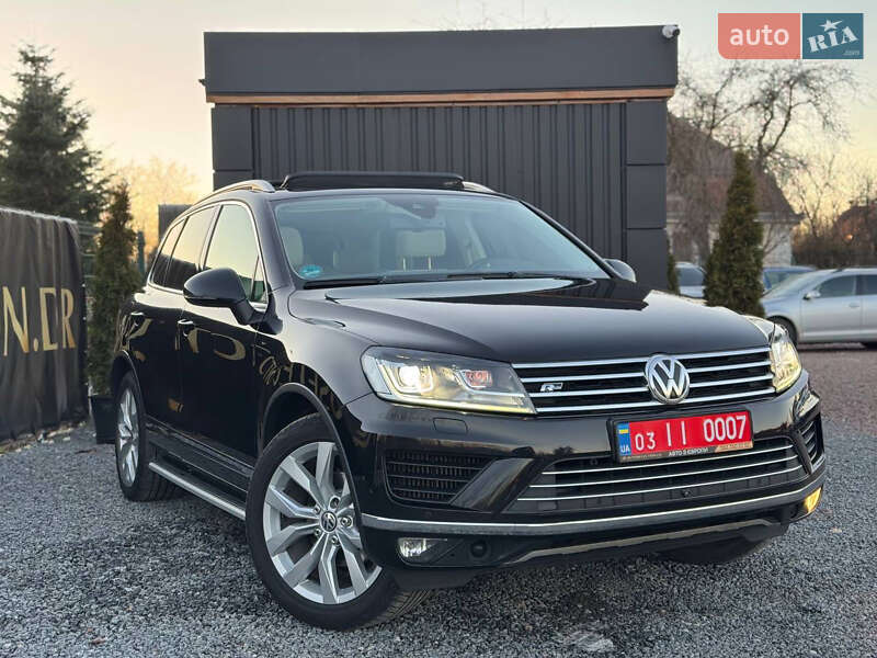 Внедорожник / Кроссовер Volkswagen Touareg 2017 в Дрогобыче