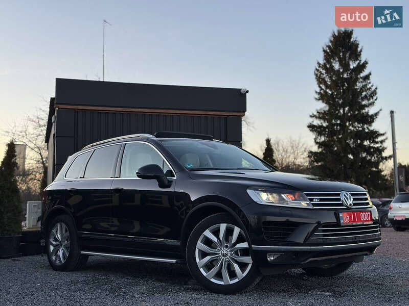 Внедорожник / Кроссовер Volkswagen Touareg 2017 в Дрогобыче