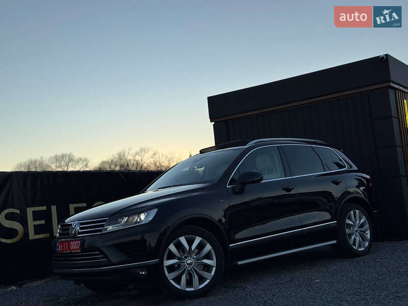 Внедорожник / Кроссовер Volkswagen Touareg 2017 в Дрогобыче