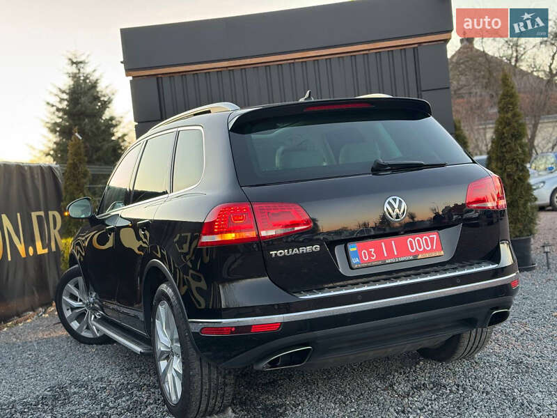 Внедорожник / Кроссовер Volkswagen Touareg 2017 в Дрогобыче