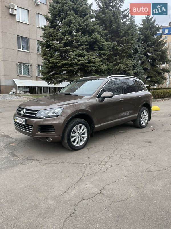 Внедорожник / Кроссовер Volkswagen Touareg 2010 в Кривом Роге
