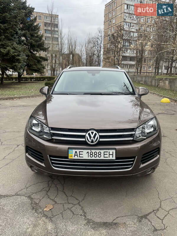 Внедорожник / Кроссовер Volkswagen Touareg 2010 в Кривом Роге