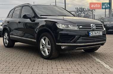 Позашляховик / Кросовер Volkswagen Touareg 2015 в Чернівцях