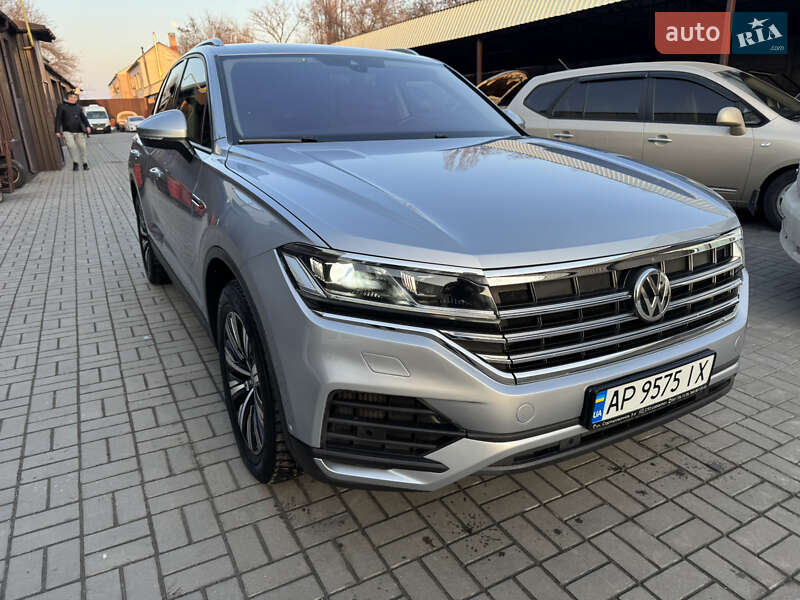 Внедорожник / Кроссовер Volkswagen Touareg 2019 в Запорожье