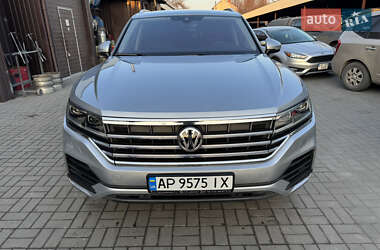 Внедорожник / Кроссовер Volkswagen Touareg 2019 в Запорожье